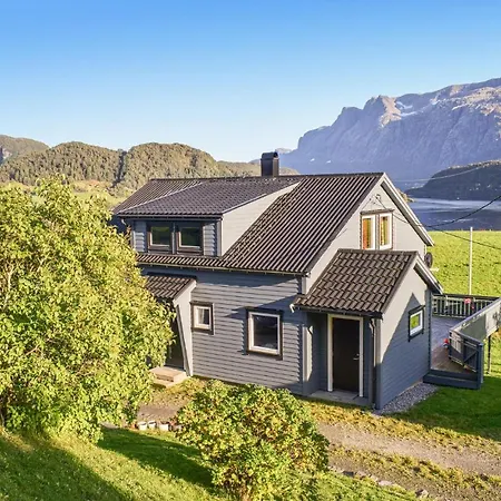 Feriehus Kvammen